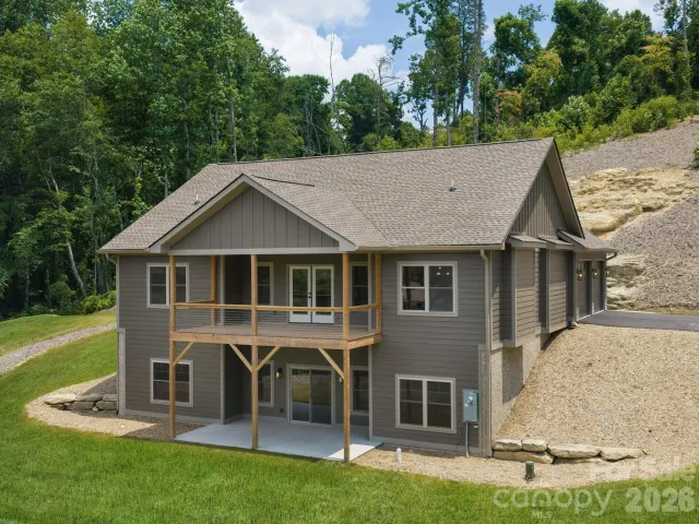 105 Sheila Wynne Drive, Hendersonville, NC, 28732