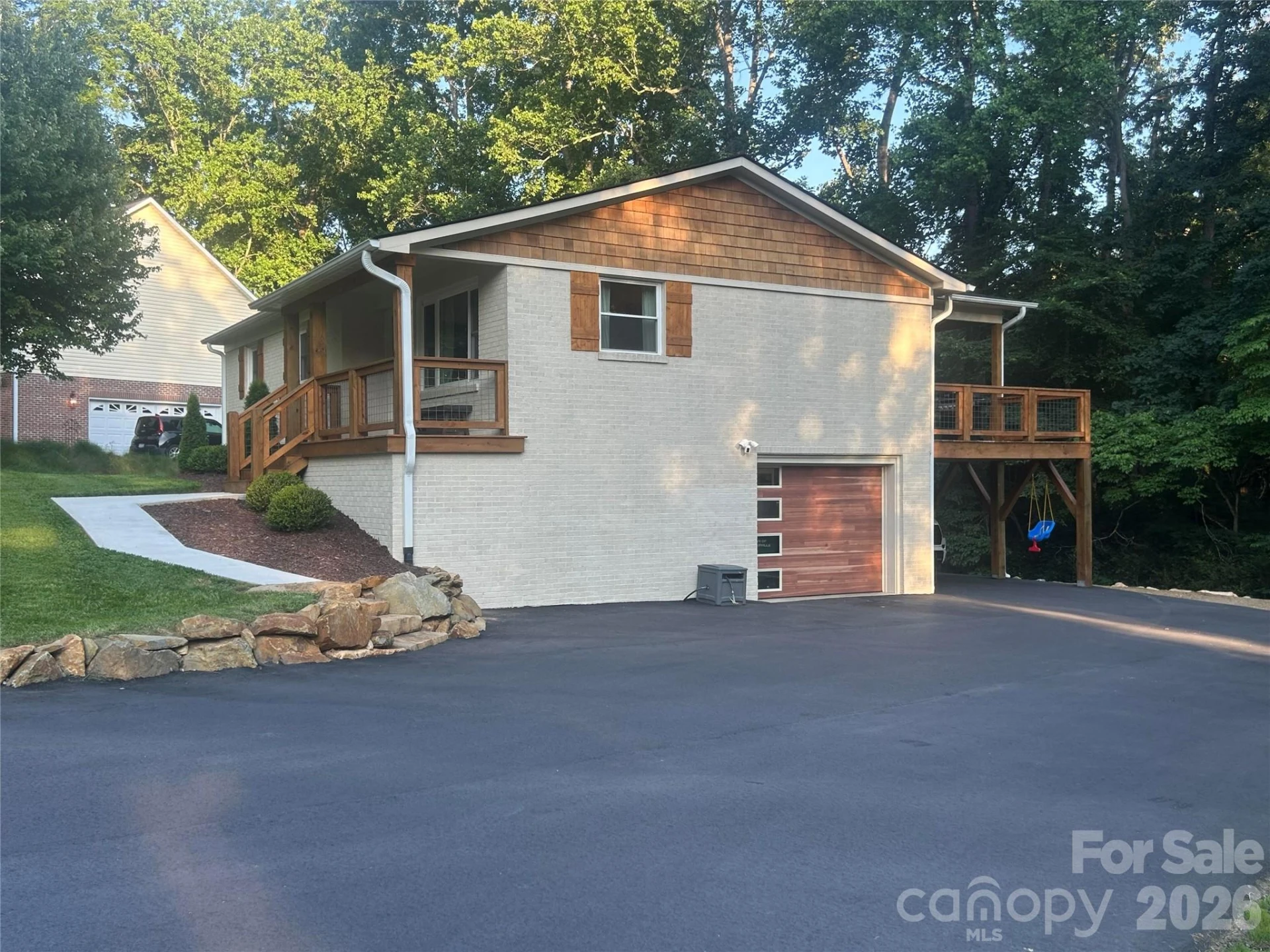 10 Oakwood Drive - Photo 3