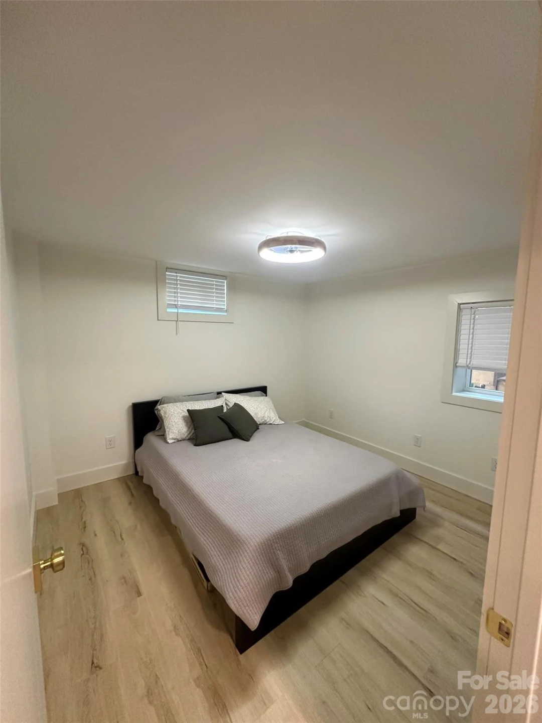 10 Oakwood Drive - Photo 35