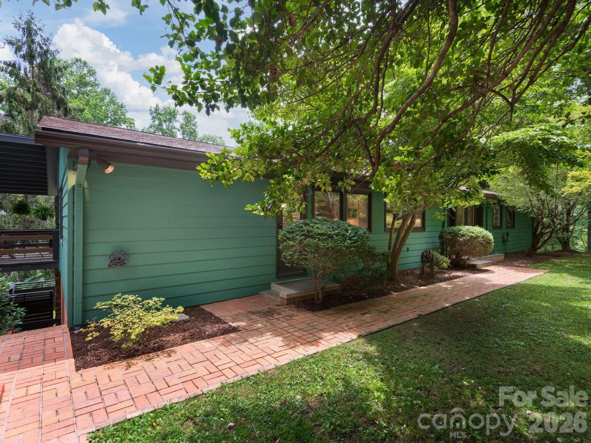65 Cliff Drive