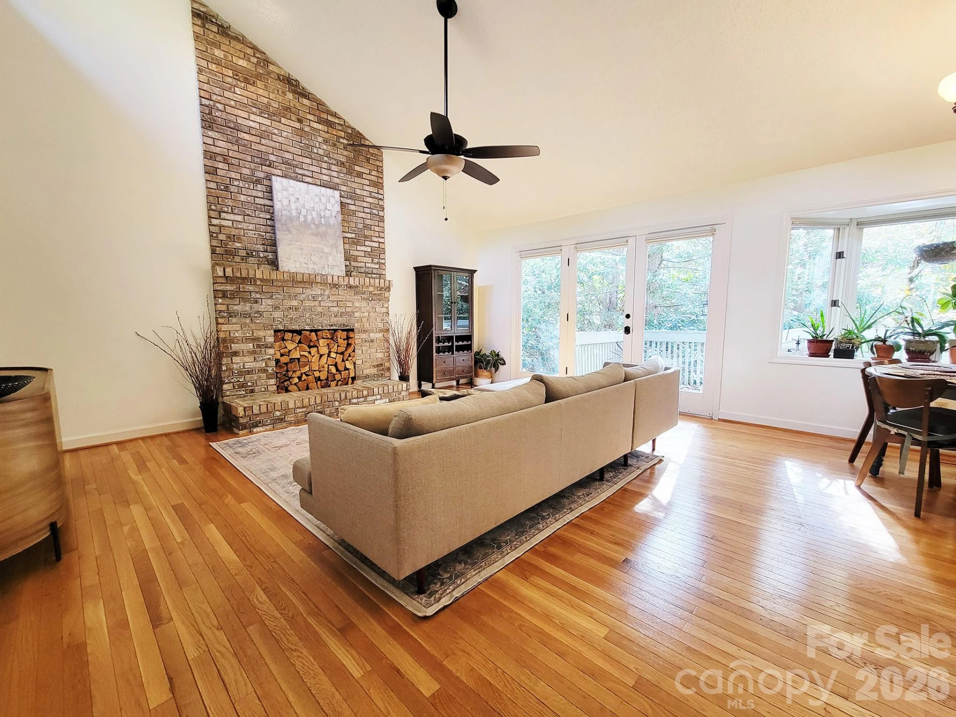 305 Sondley Drive - Photo 4