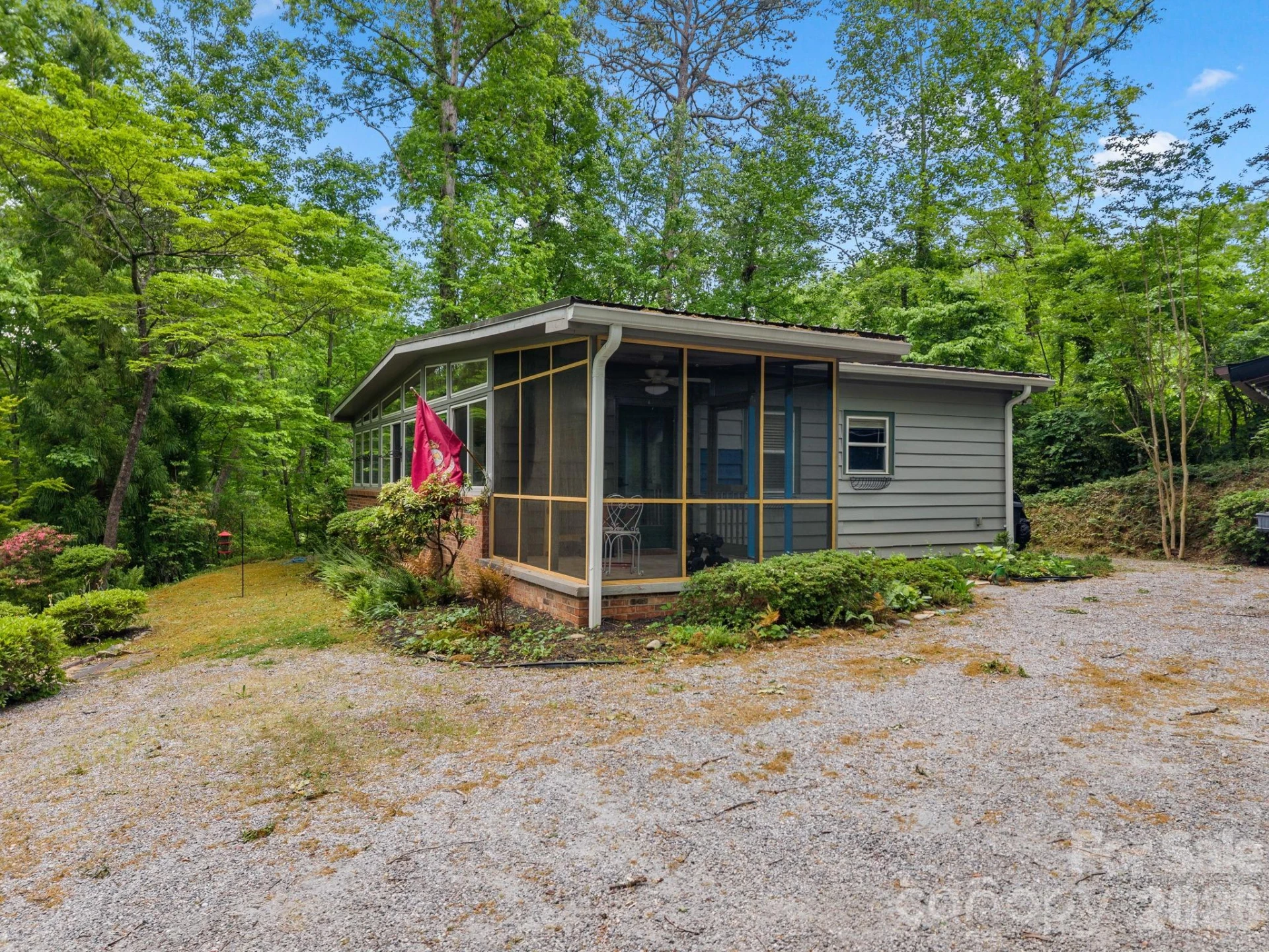 41 Red Bird Road - Photo 2