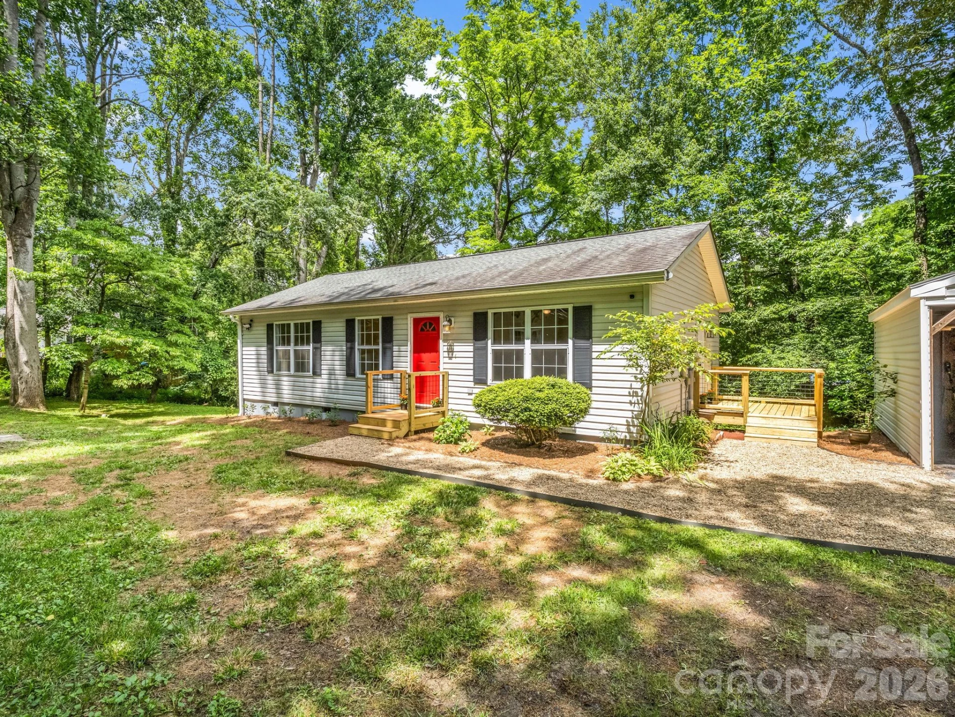 30 Lake Forest Lane - Photo 2