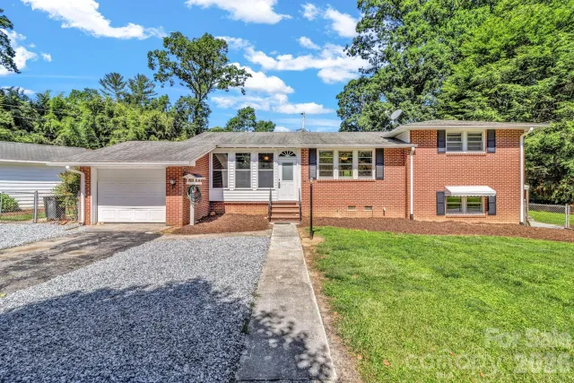 907 Blue Ridge Road, East Flat Rock, NC, 28726