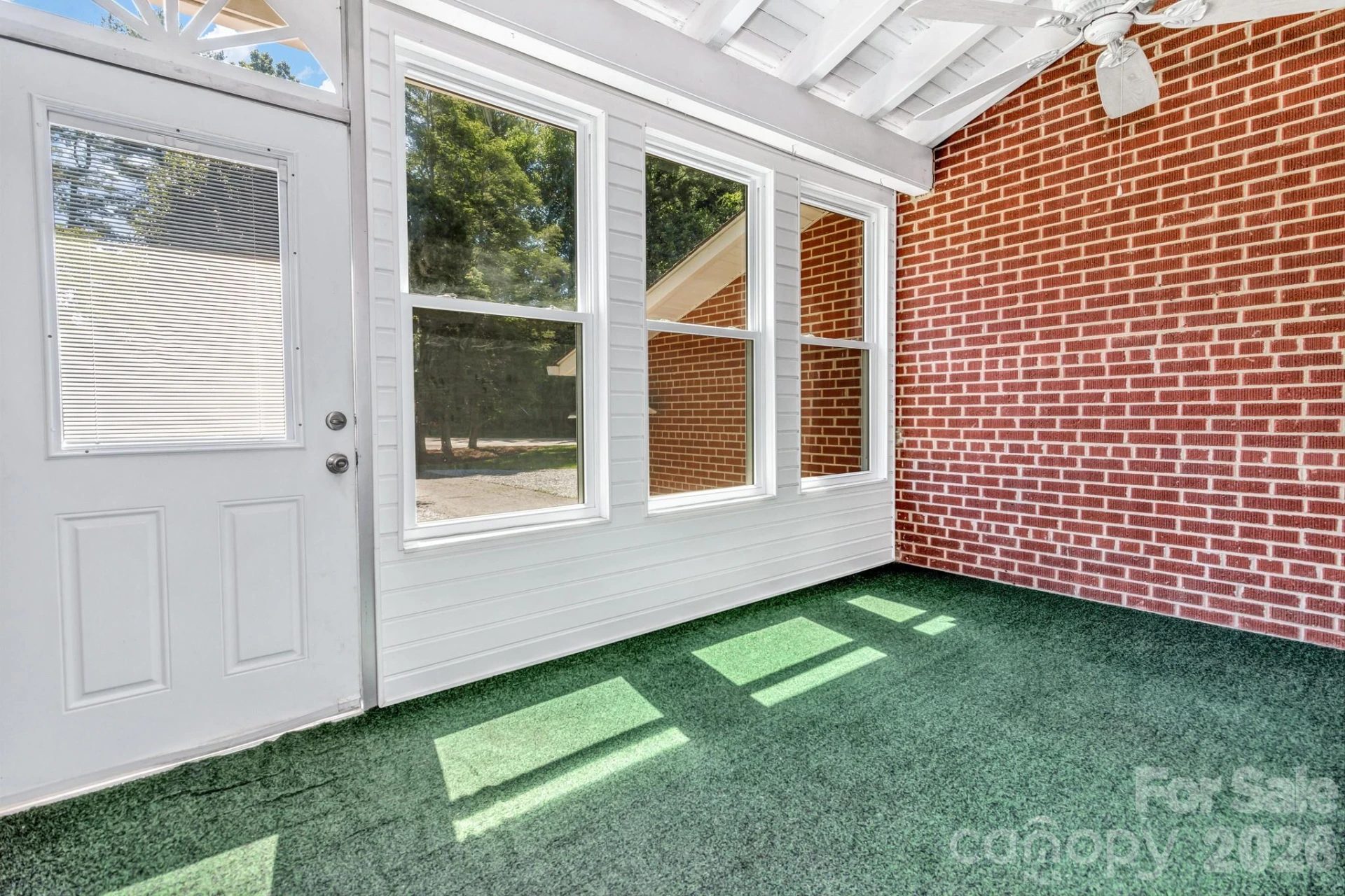 907 Blue Ridge Road - Photo 11