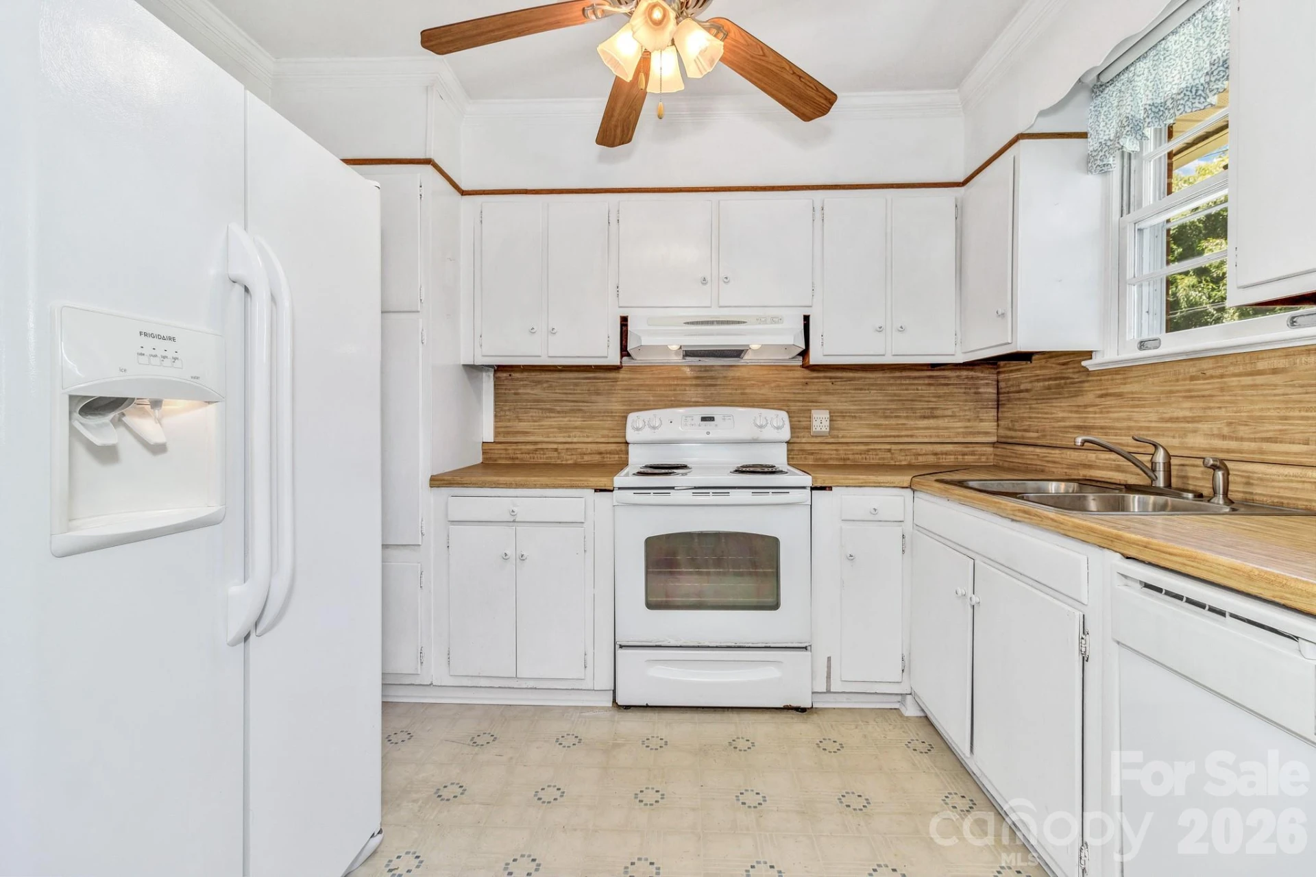 907 Blue Ridge Road - Photo 17