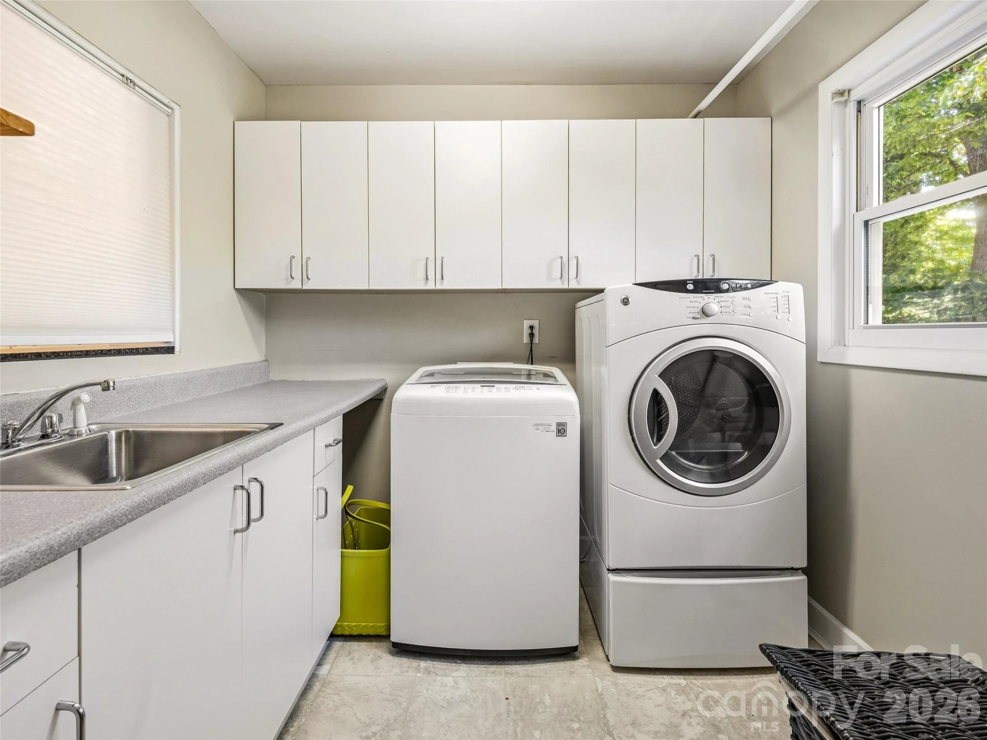 106 Skyway Drive - Photo 37
