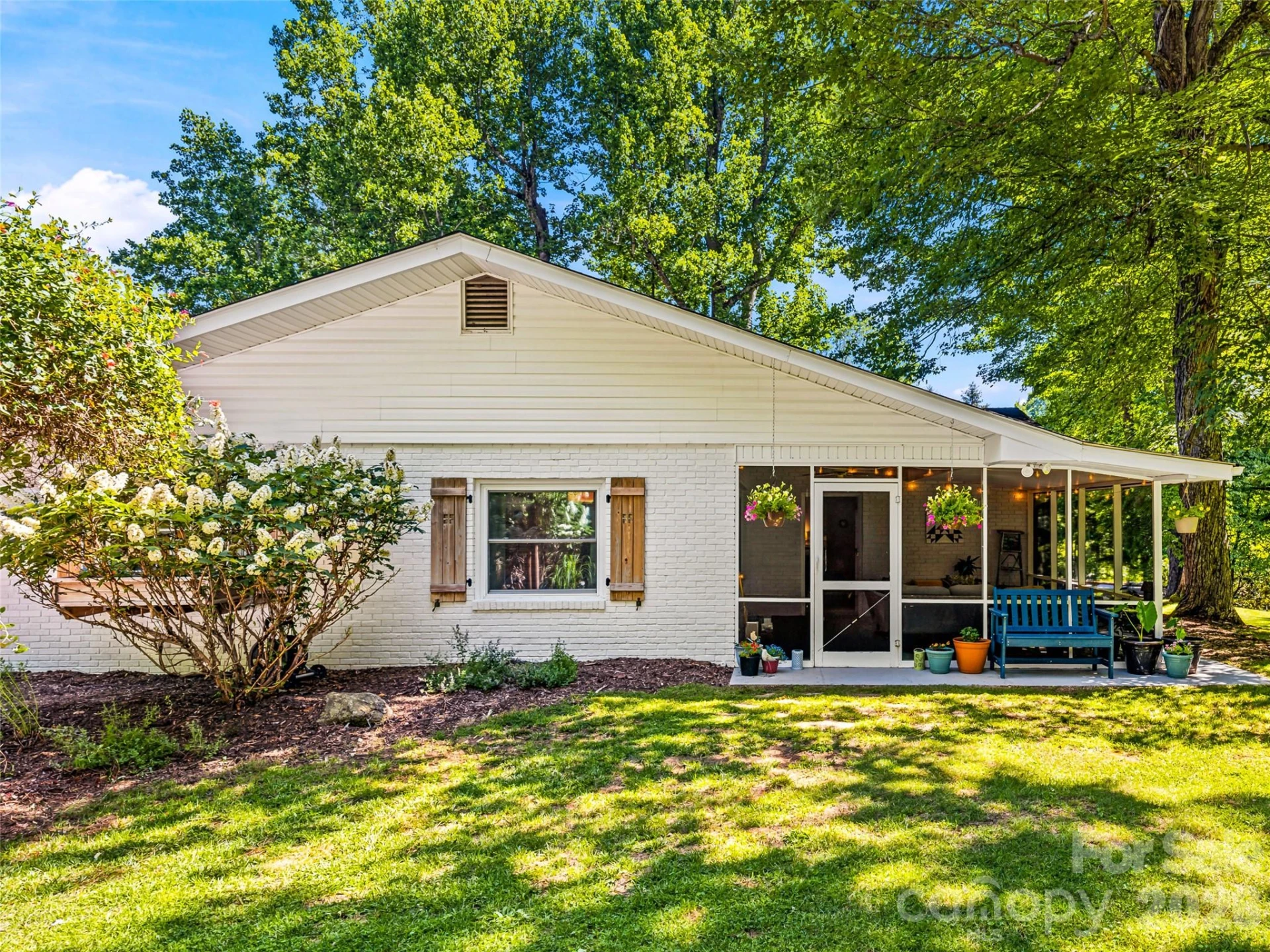 106 Skyway Drive - Photo 6