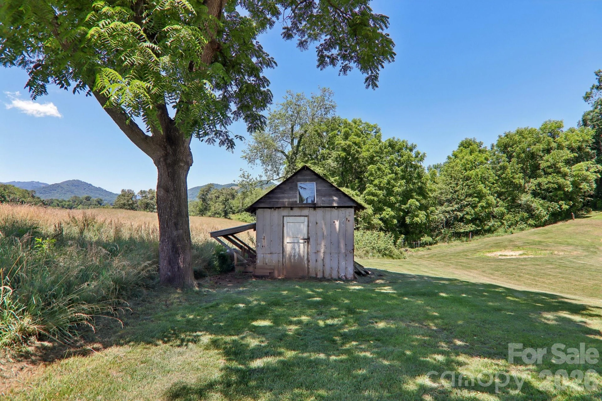 414 Skyline Drive - Photo 4
