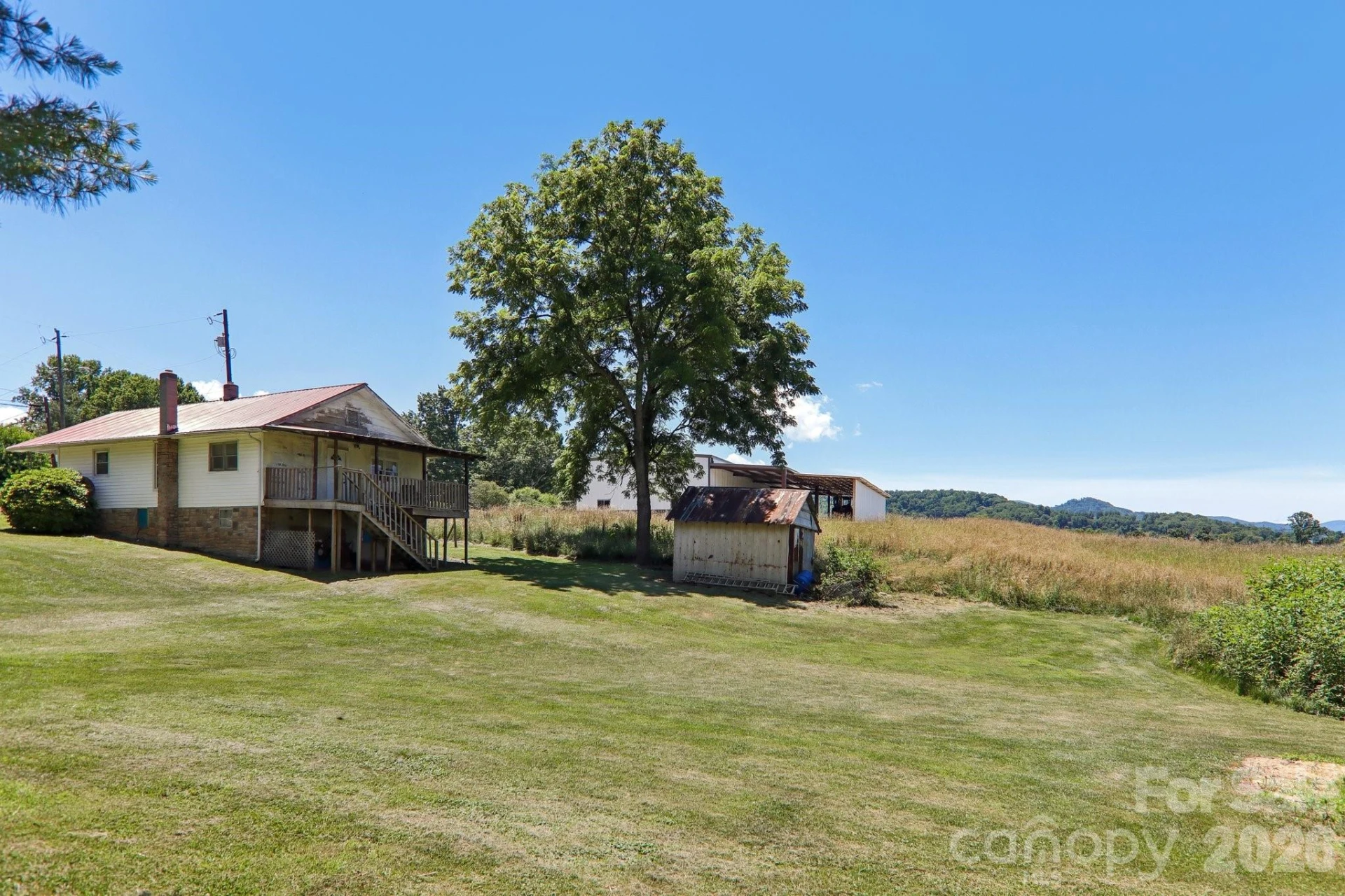 414 Skyline Drive - Photo 7
