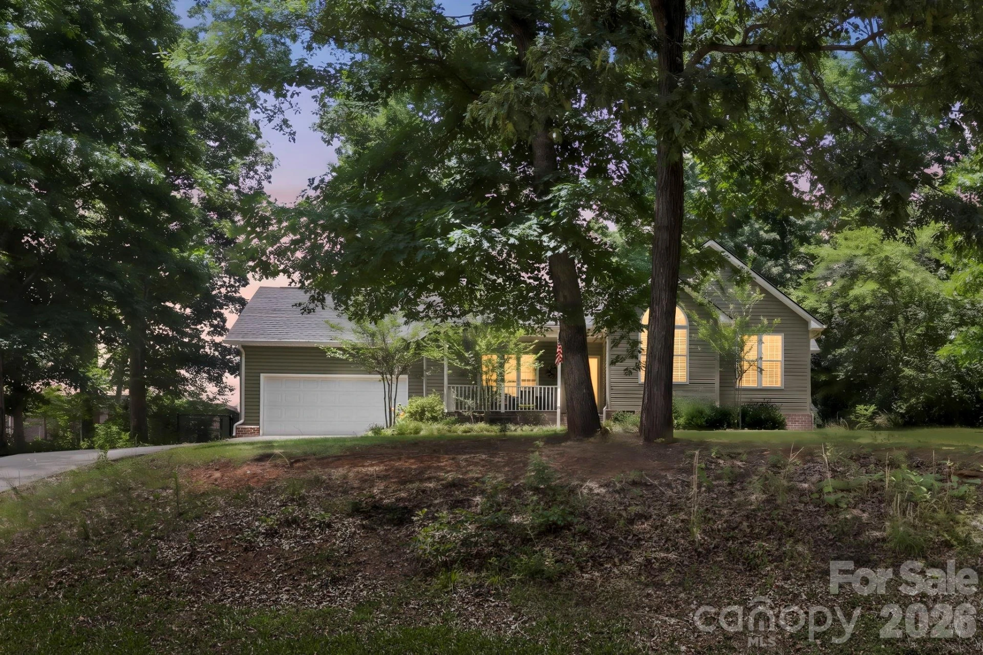 182 Hutchins Drive - Photo 3