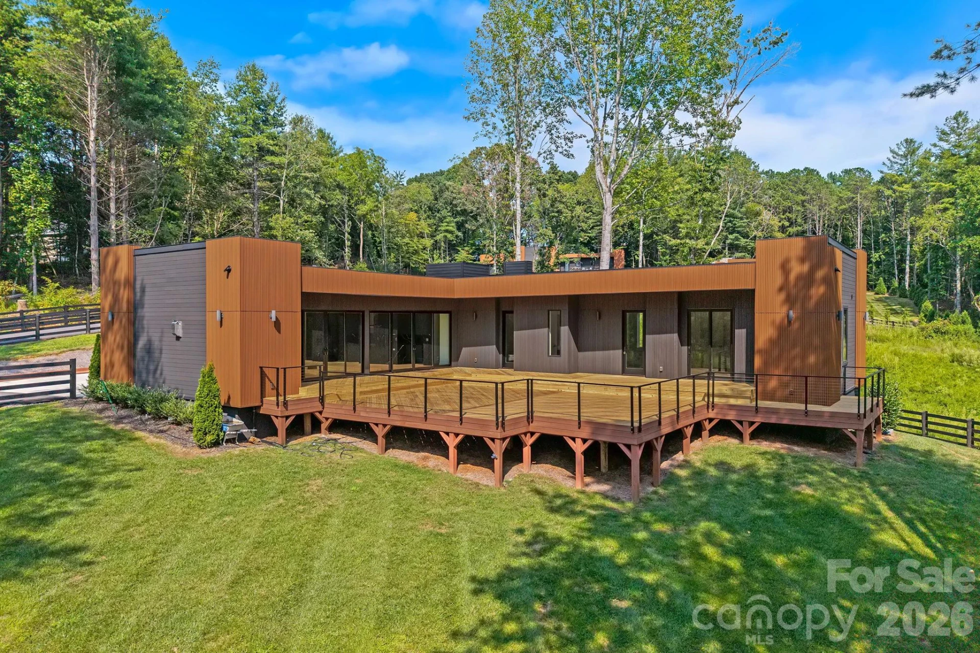 78 Manchester Way - Photo 2