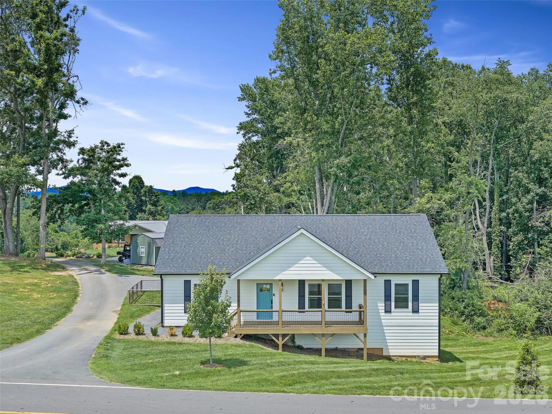 105 Crowder Hills Lane