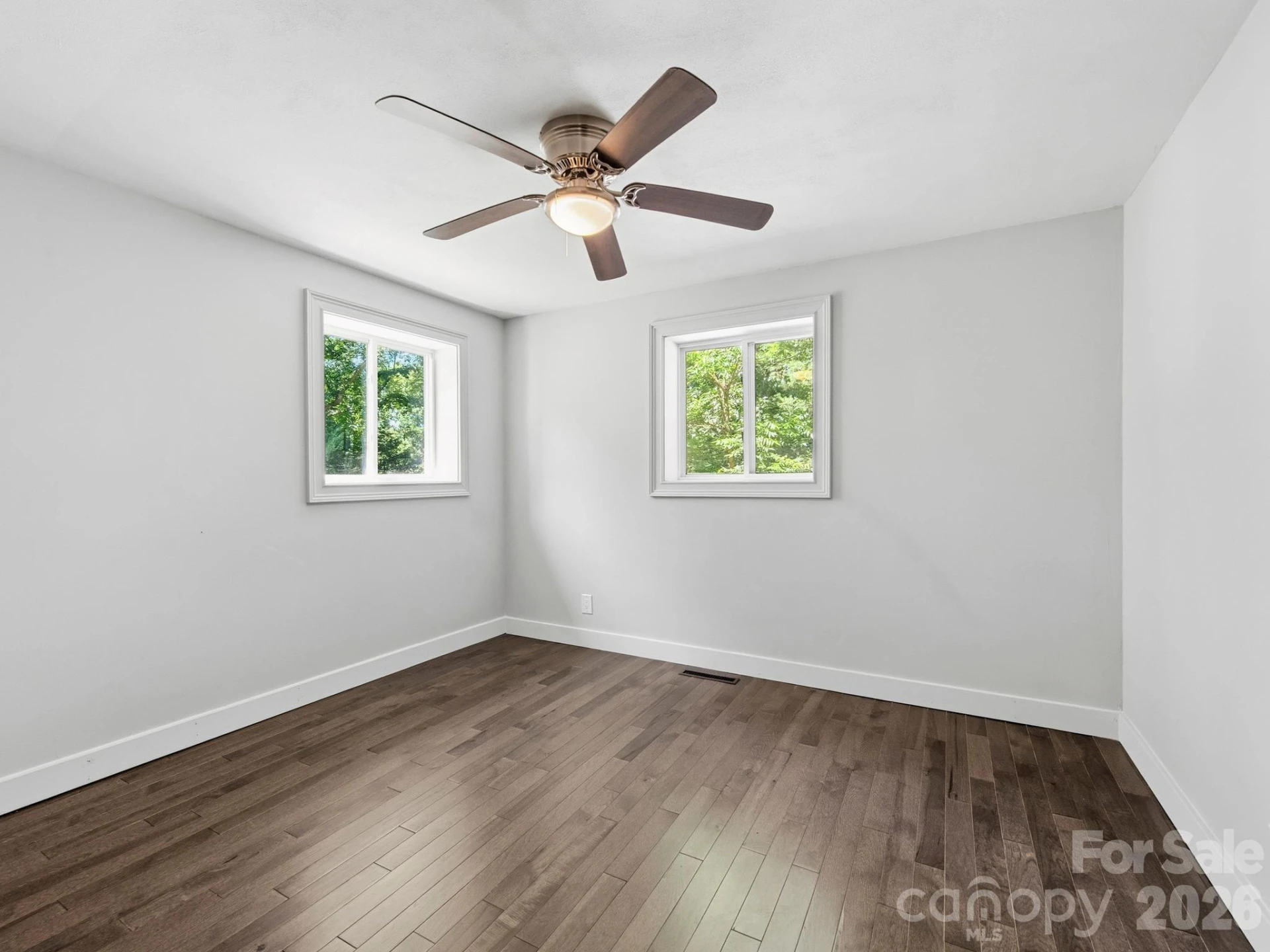 425 Lyndhurst Drive - Photo 12
