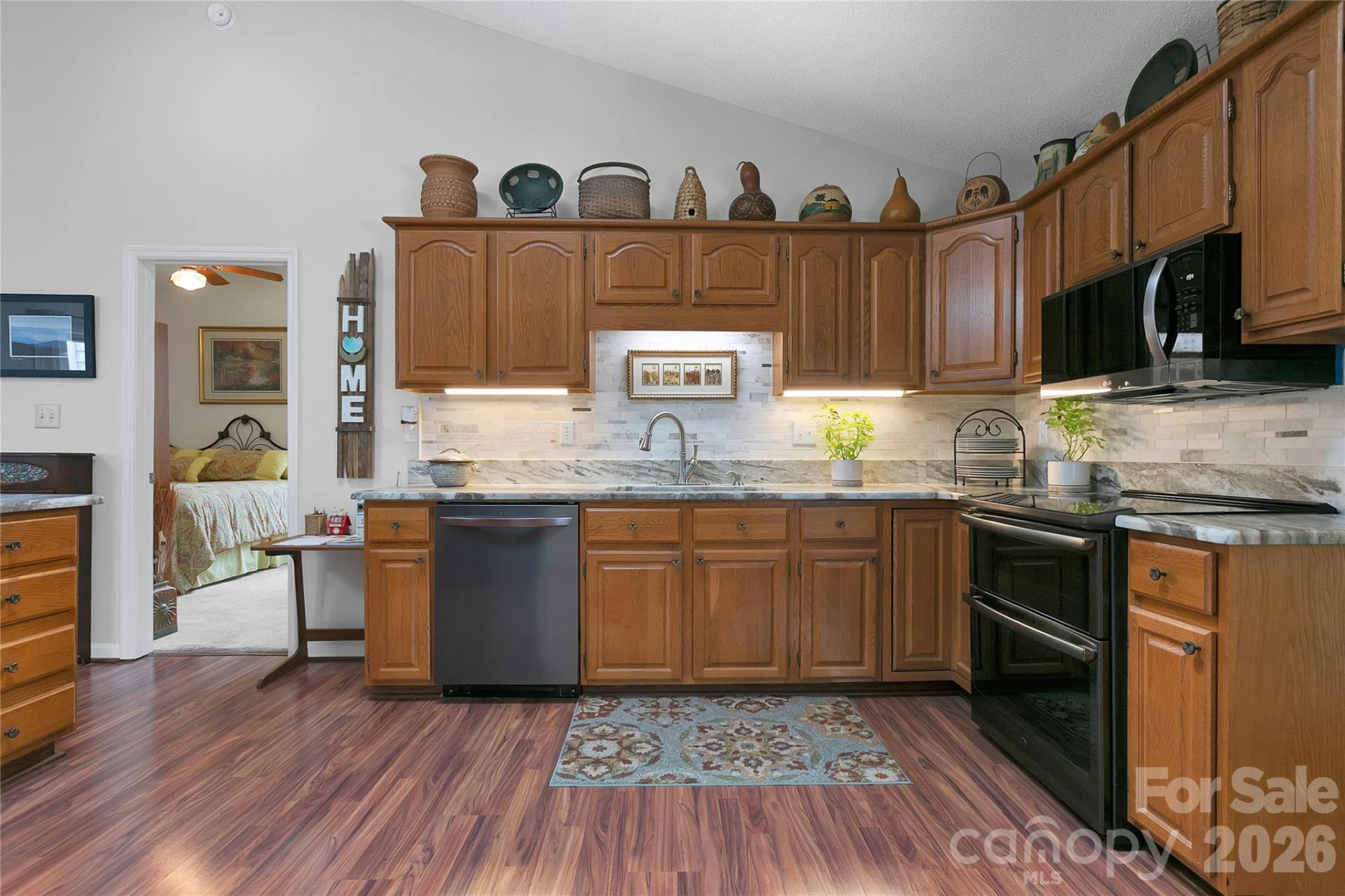 552 Kanasgowa Drive - Photo 19