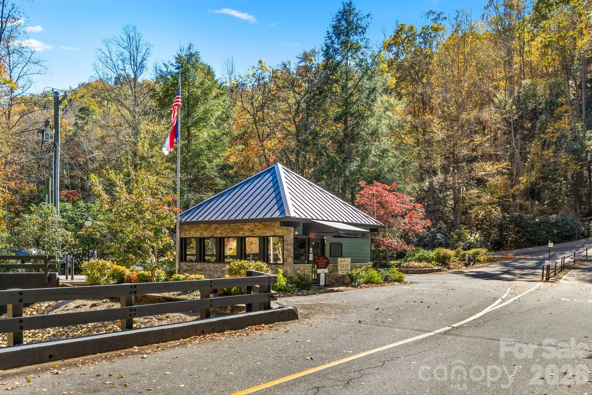 552 Kanasgowa Drive - Photo 38