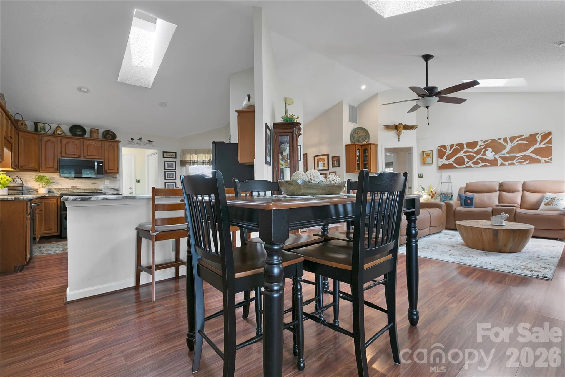 552 Kanasgowa Drive - Photo 9