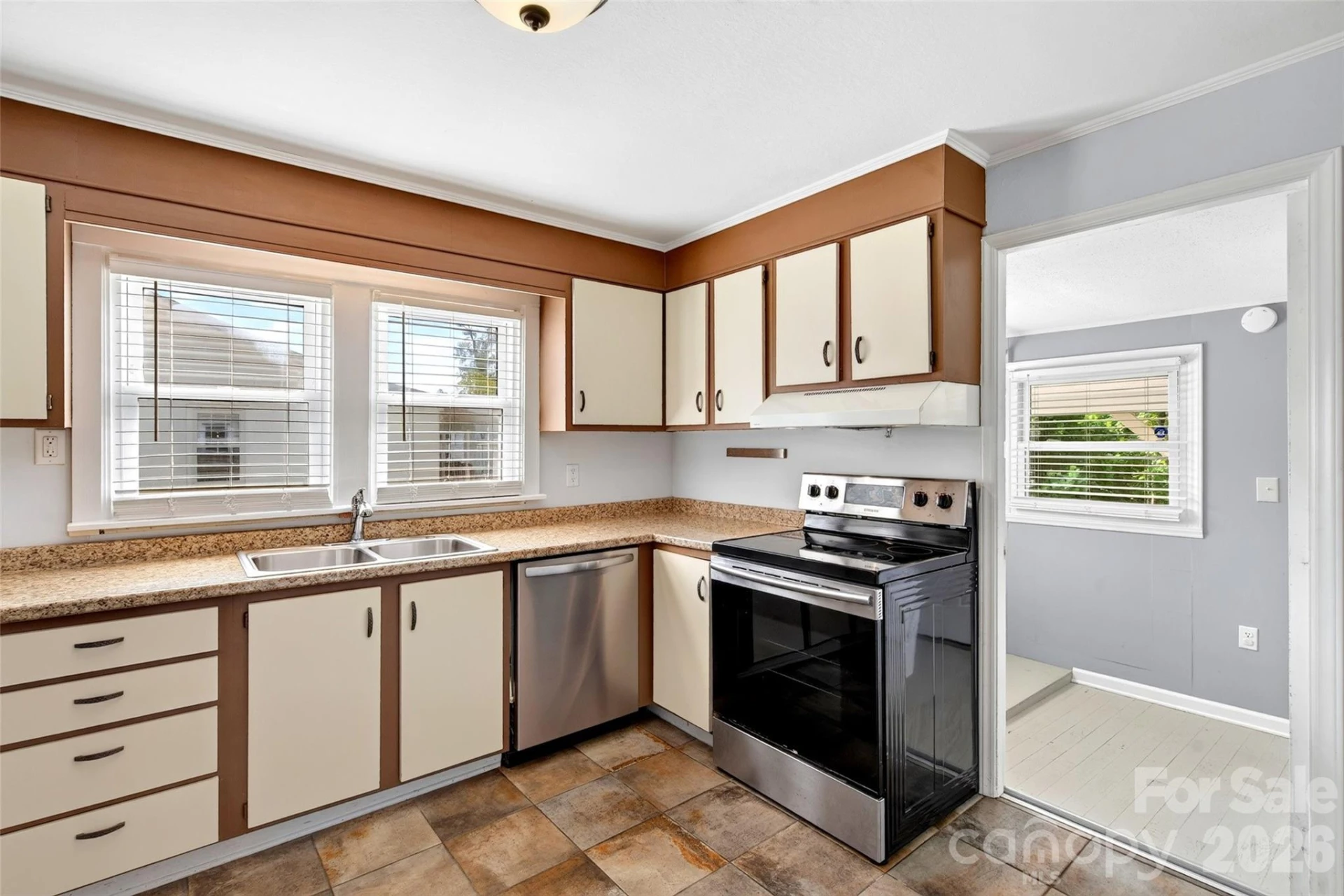 469 Kenilworth Road - Photo 11