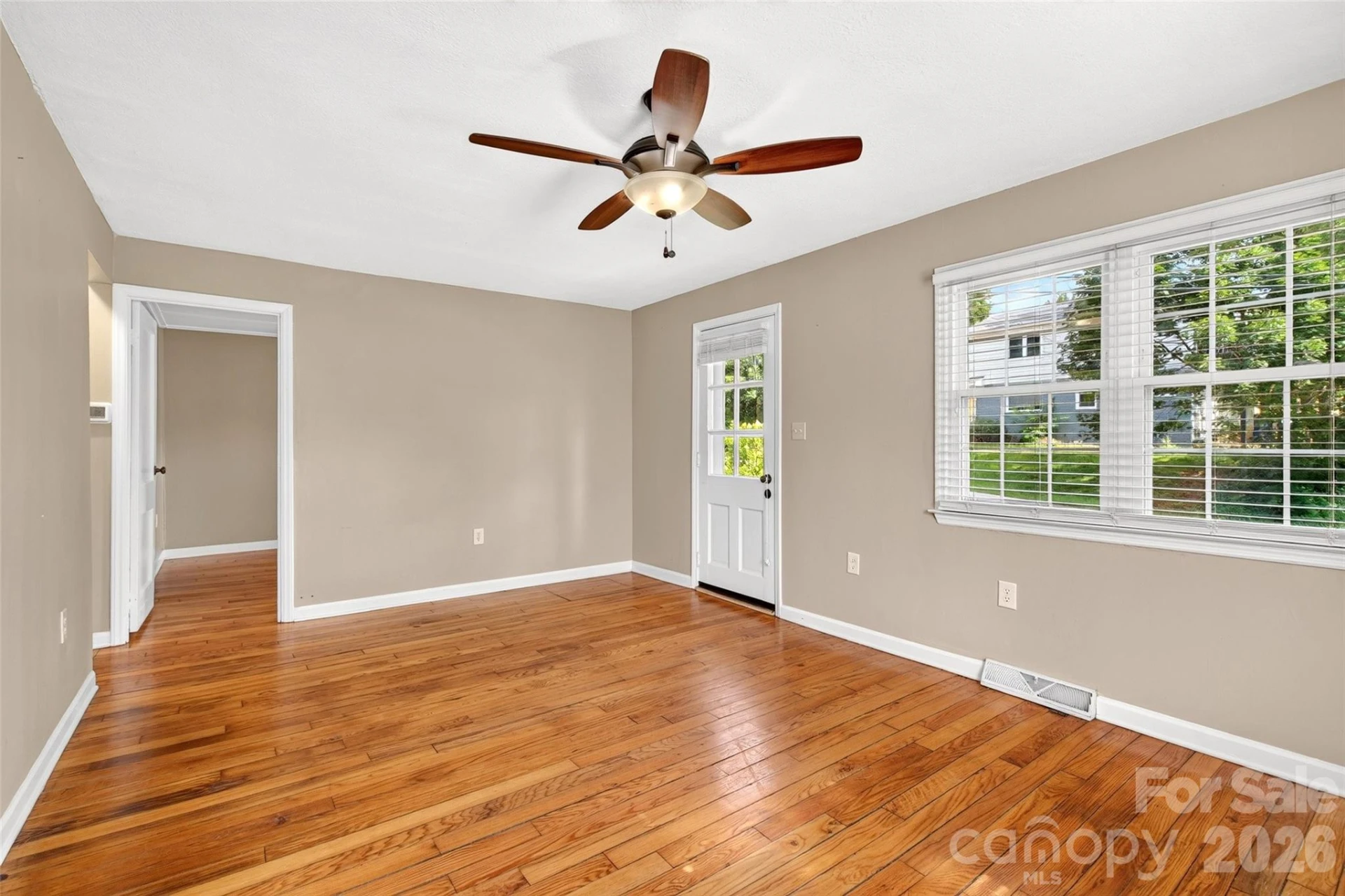 469 Kenilworth Road - Photo 6