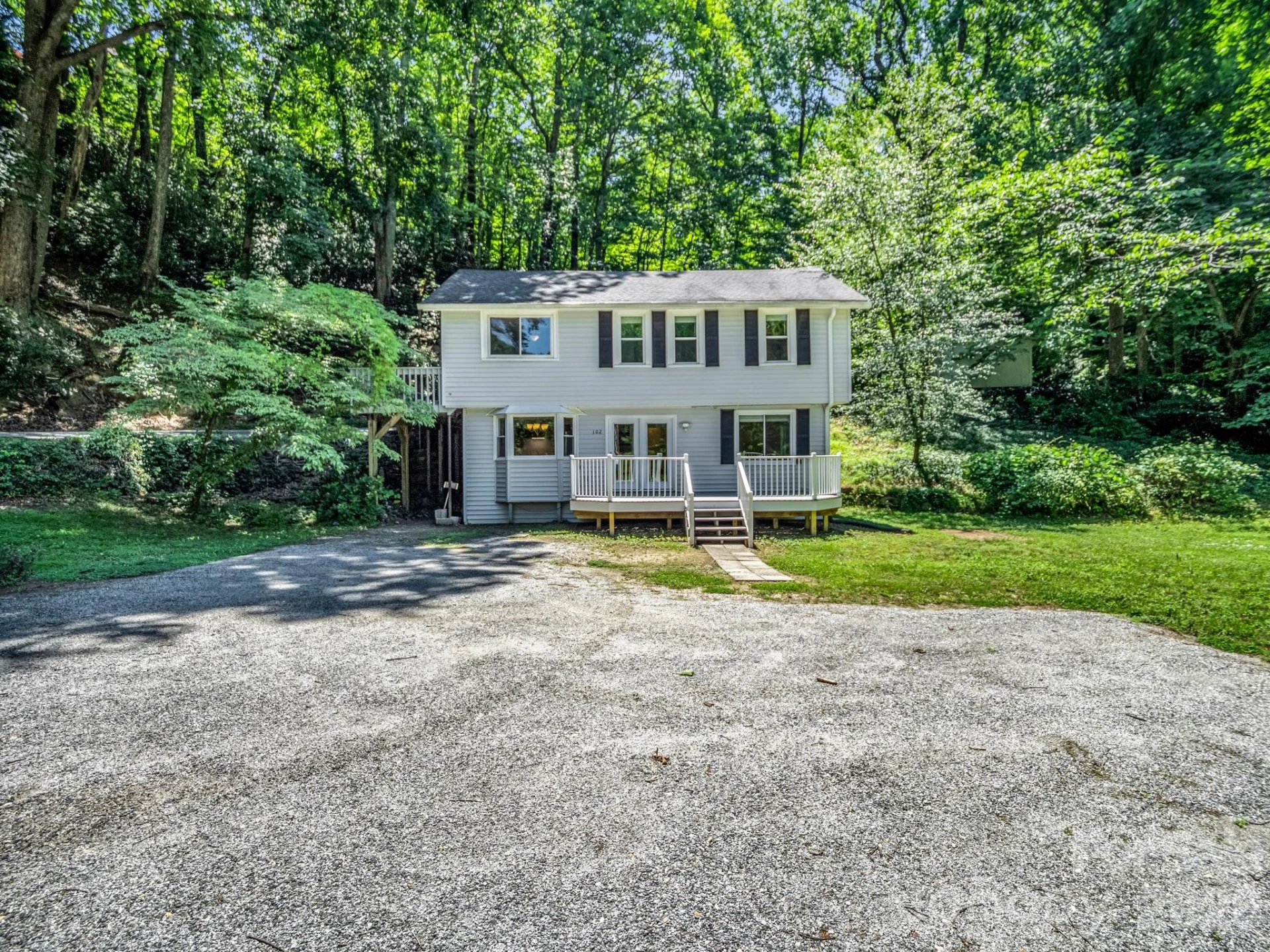 102 Little House Road - Photo 2