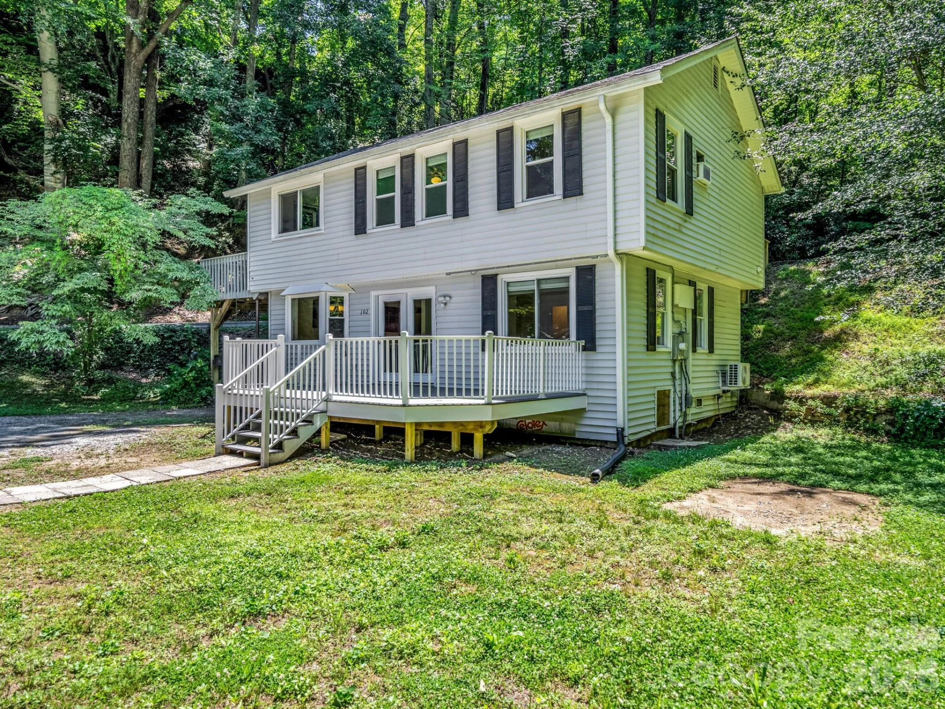 102 Little House Road - Photo 3