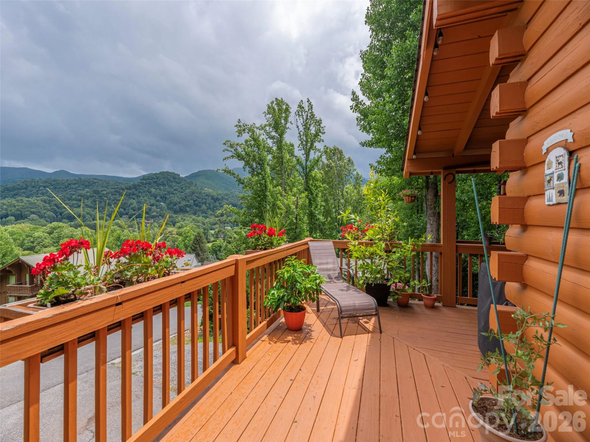 193 Valley Creek Drive - Photo 2