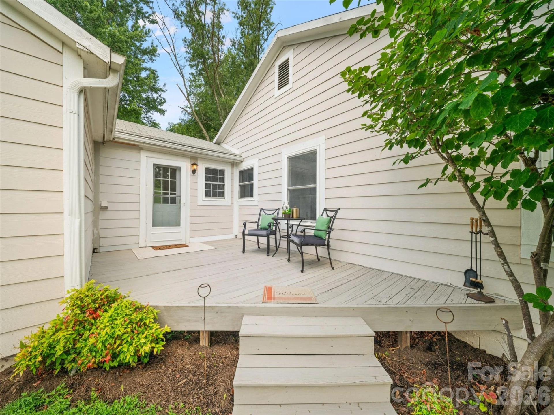 25 Nesbitt Street - Photo 3