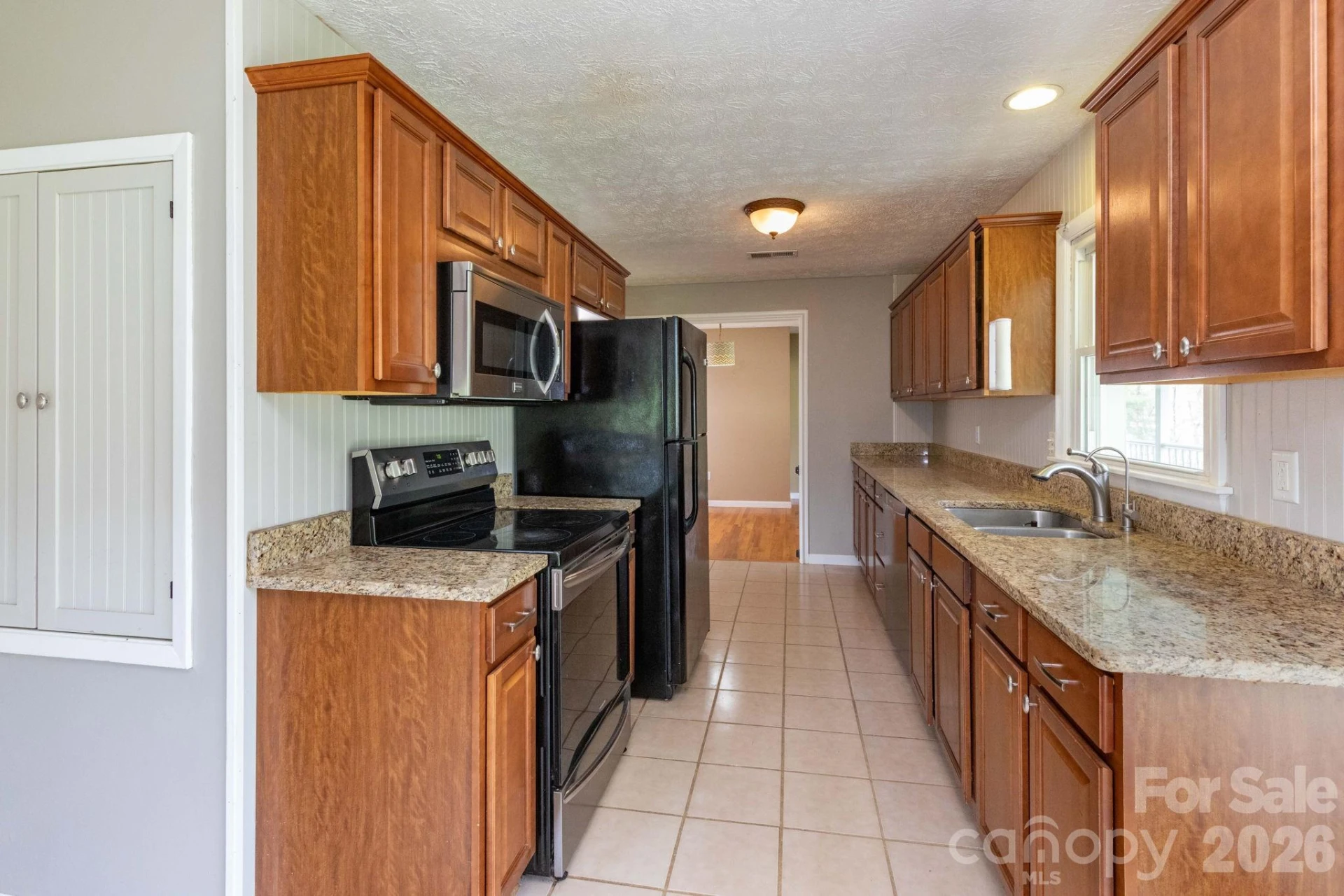 41 Kennedy Road - Photo 4