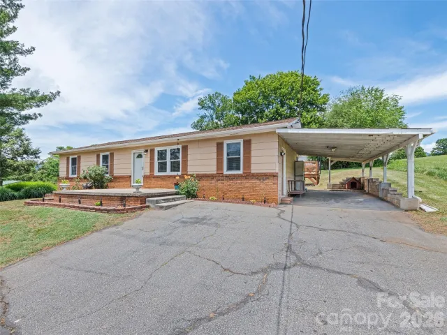 111 Keith Street, Clyde, NC, 28721