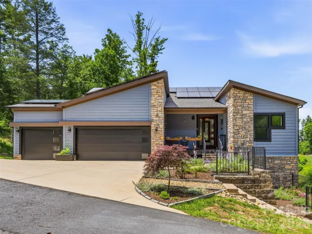 11 Timber Hill Drive, Leicester, NC, 28748