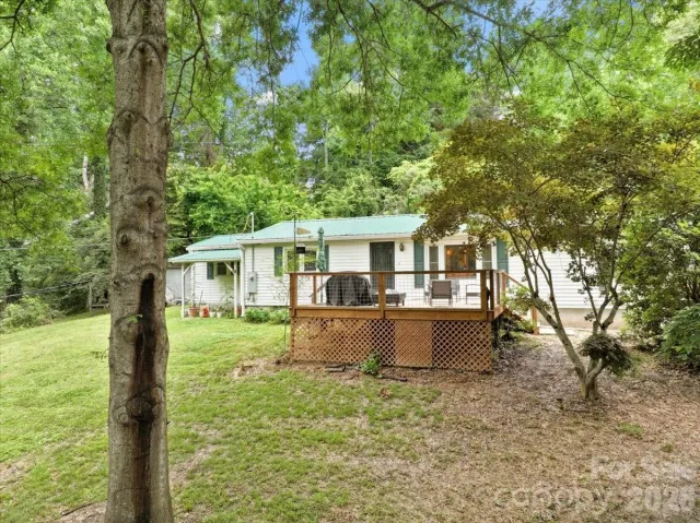 2 Ray Road, Weaverville, NC, 28787