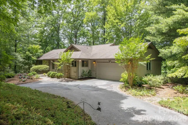 117 Tarnhill Drive, Flat Rock, NC, 28731