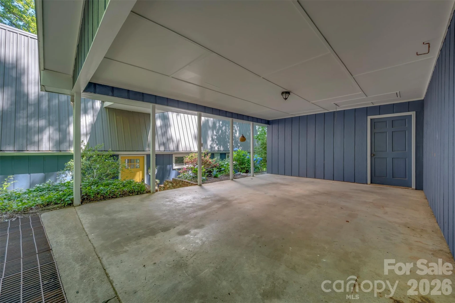 377 Kingswood Drive - Photo 7