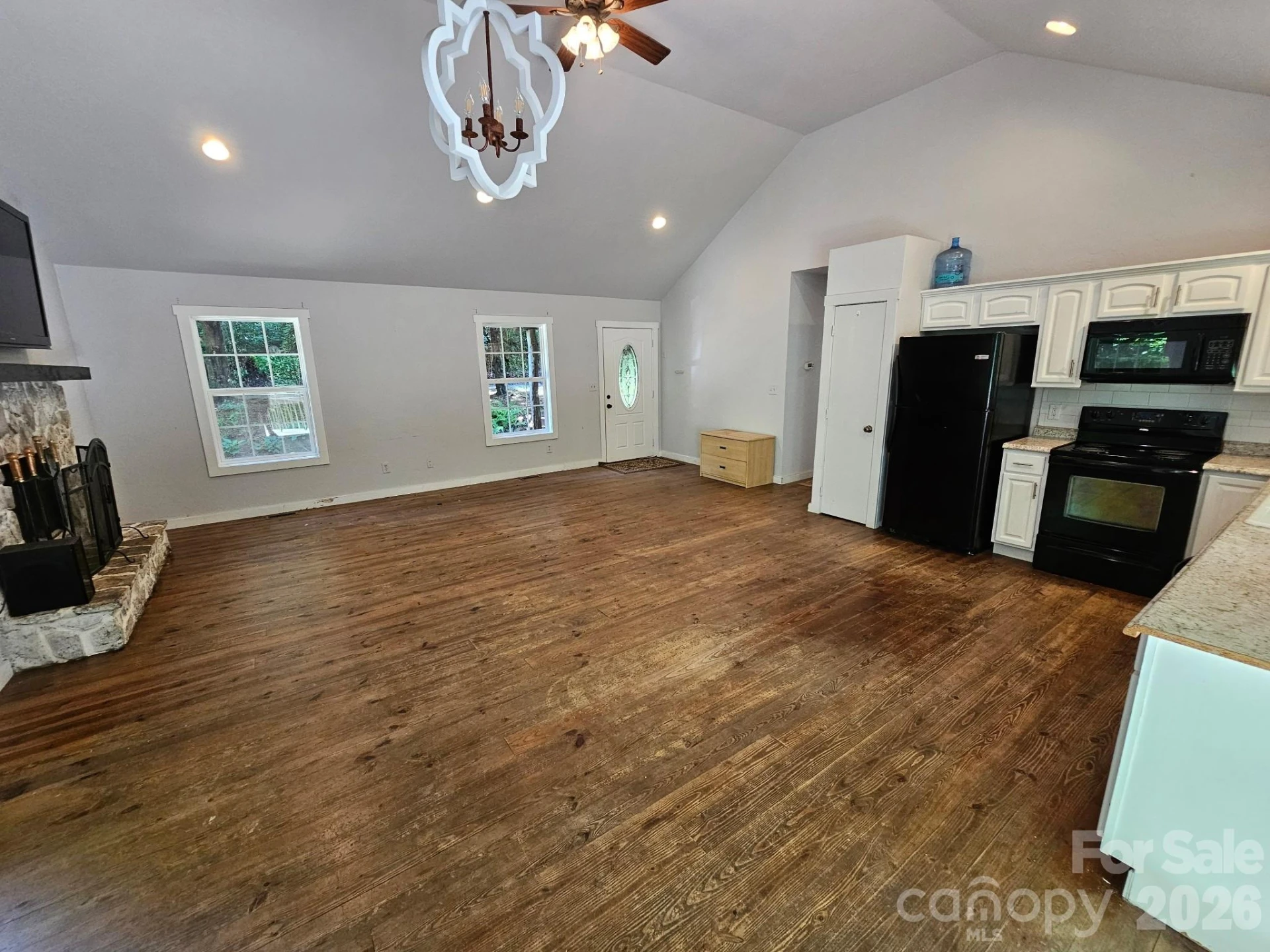 100 Squirrel Lane - Photo 14