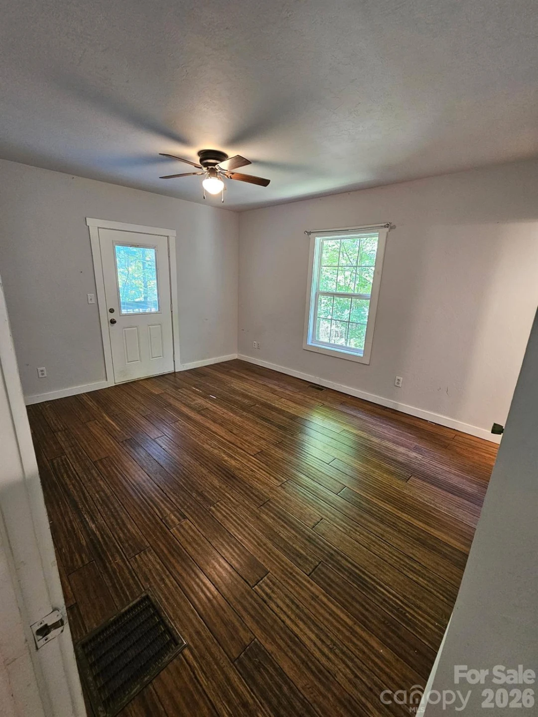 100 Squirrel Lane - Photo 6