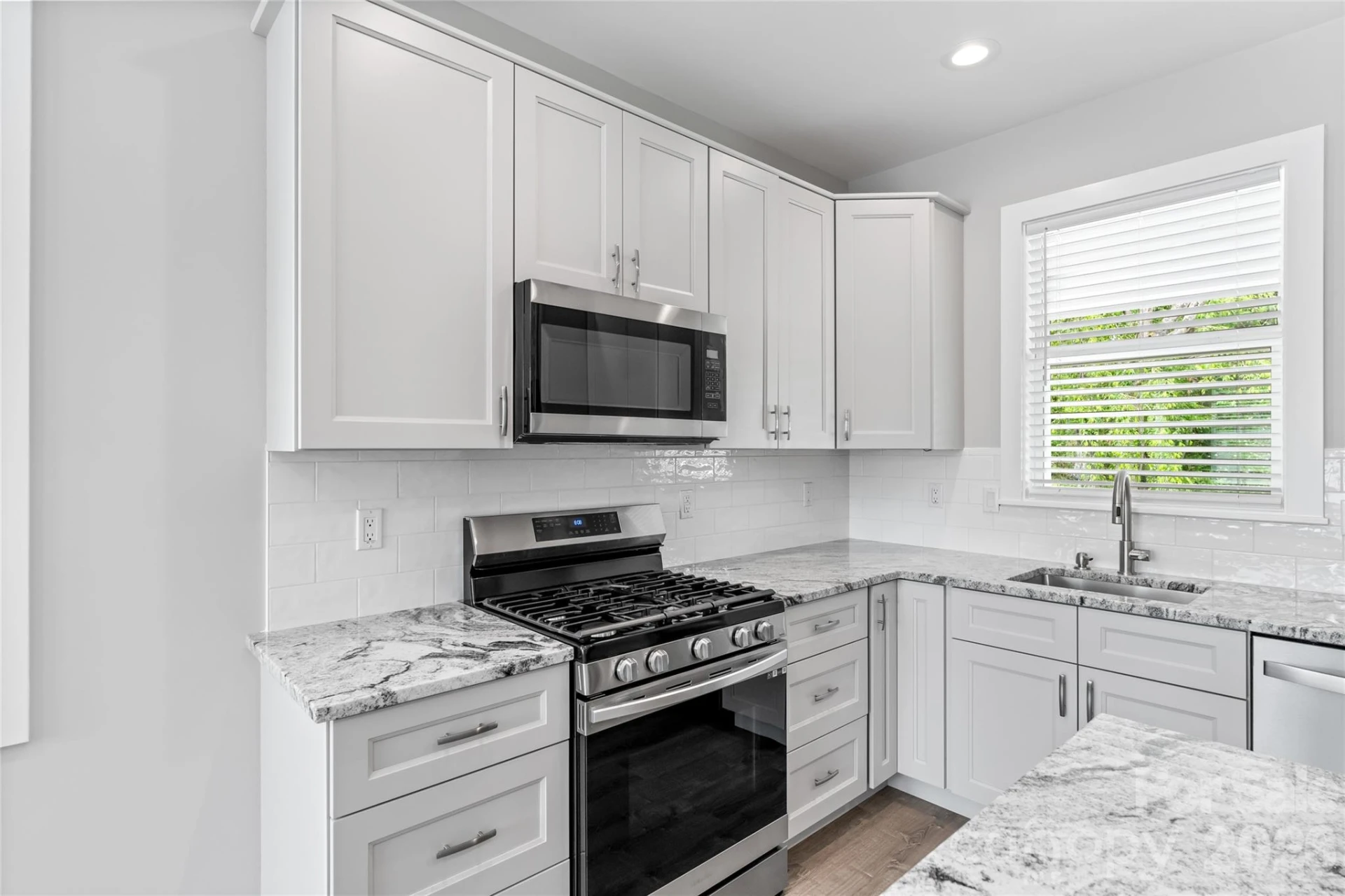 128 Rock Hill Road - Photo 8
