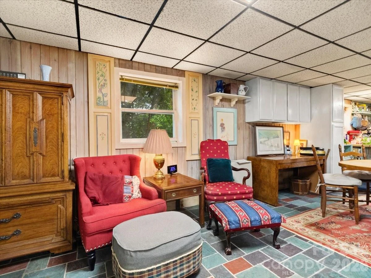 119 Fox Den Road - Photo 12