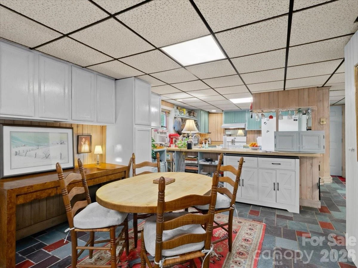 119 Fox Den Road - Photo 13