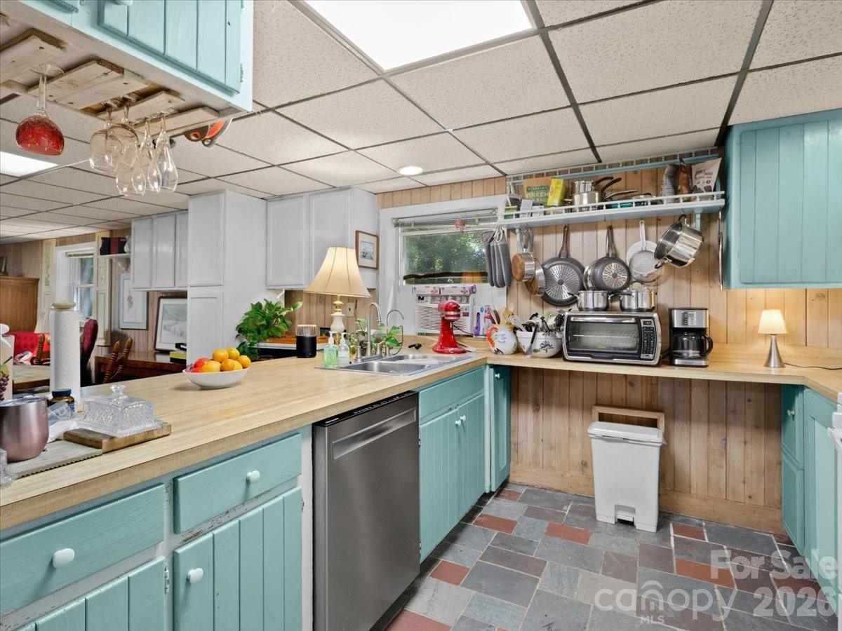 119 Fox Den Road - Photo 18