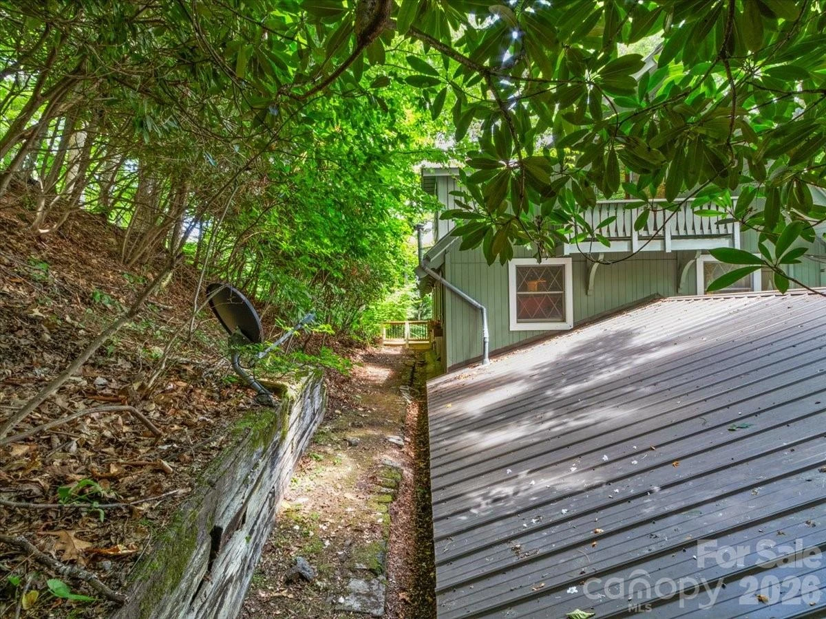 119 Fox Den Road - Photo 4