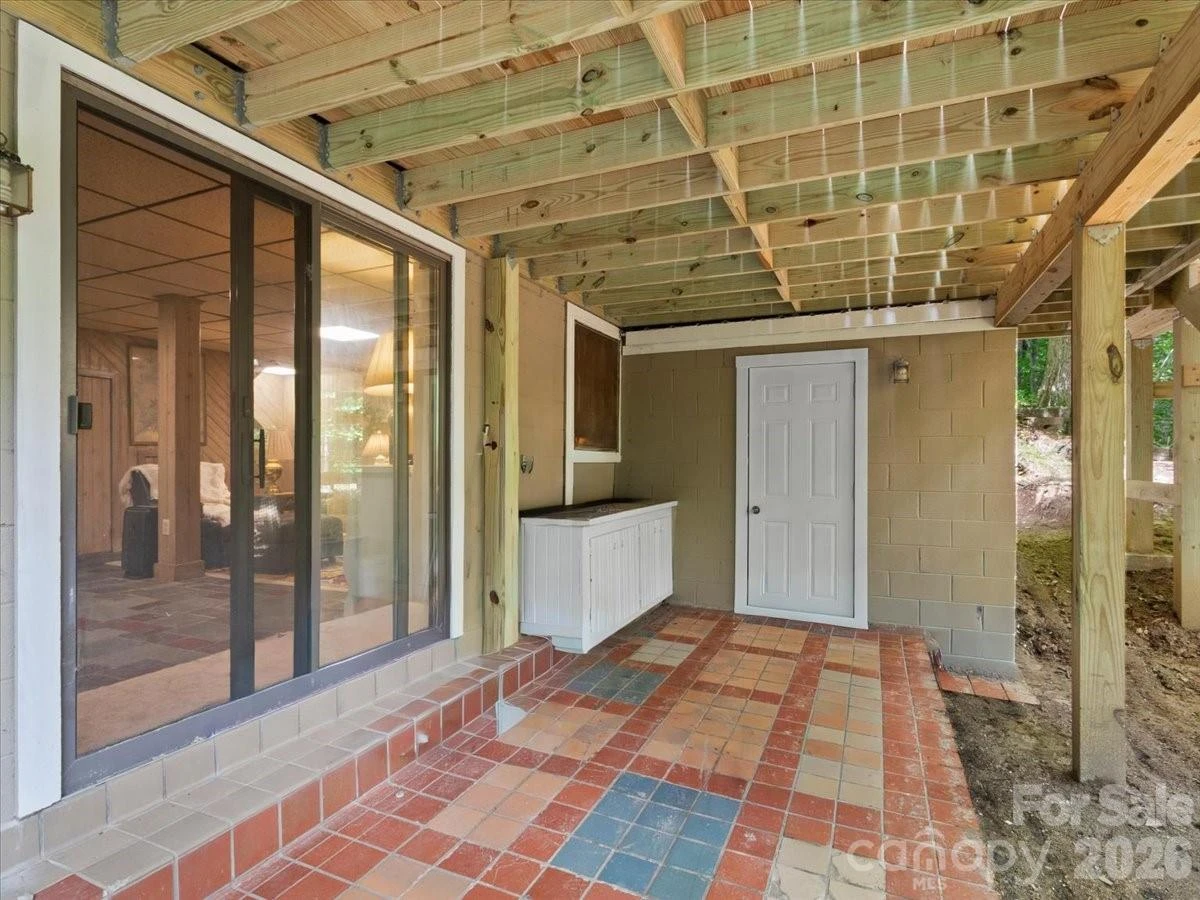119 Fox Den Road - Photo 9