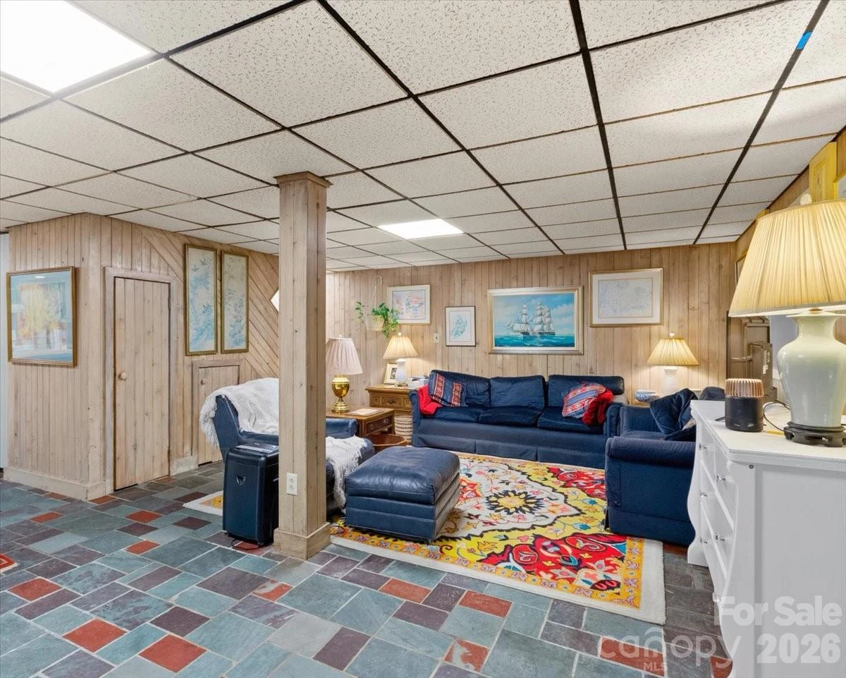 119 Fox Den Road - Photo 10
