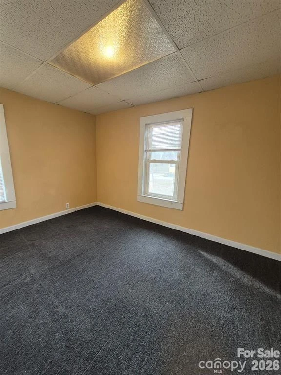 8 White Avenue - Photo 5