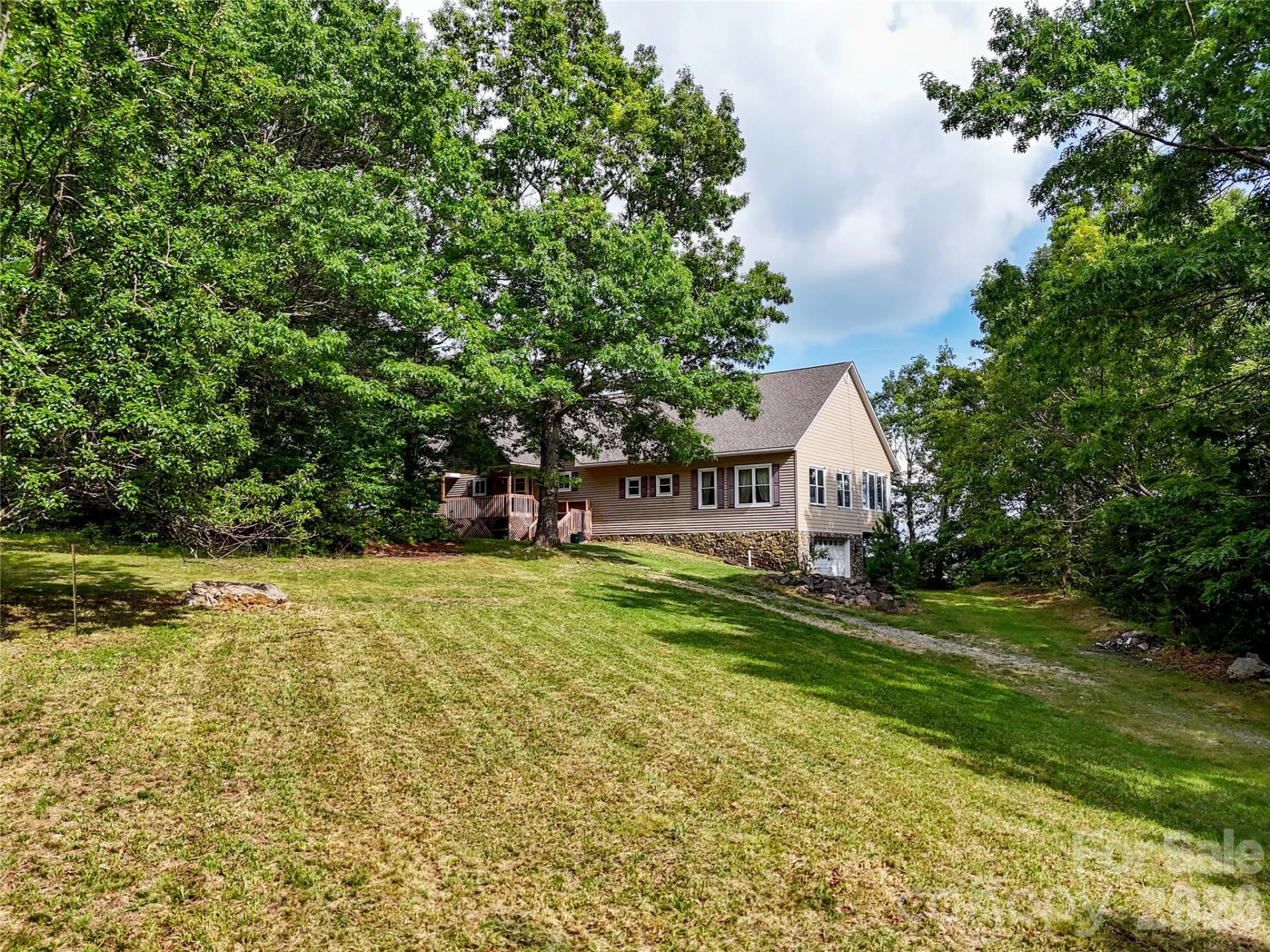 386 Arrowhead Trail - Photo 2