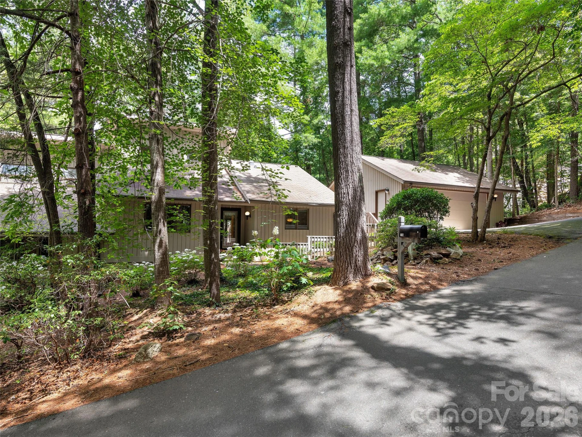 23 Cedarwood Trail #B - Photo 2