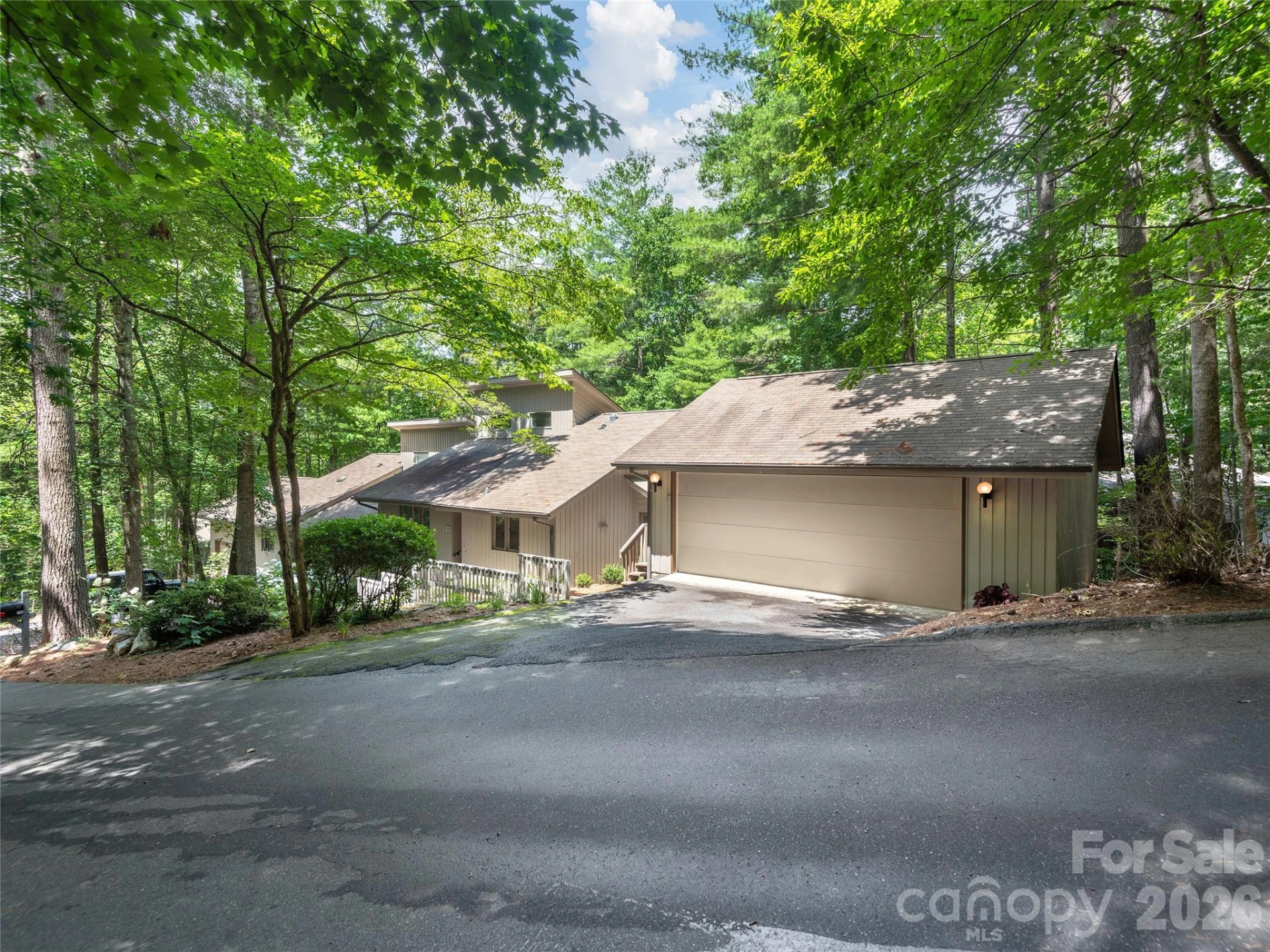 23 Cedarwood Trail #B - Photo 3