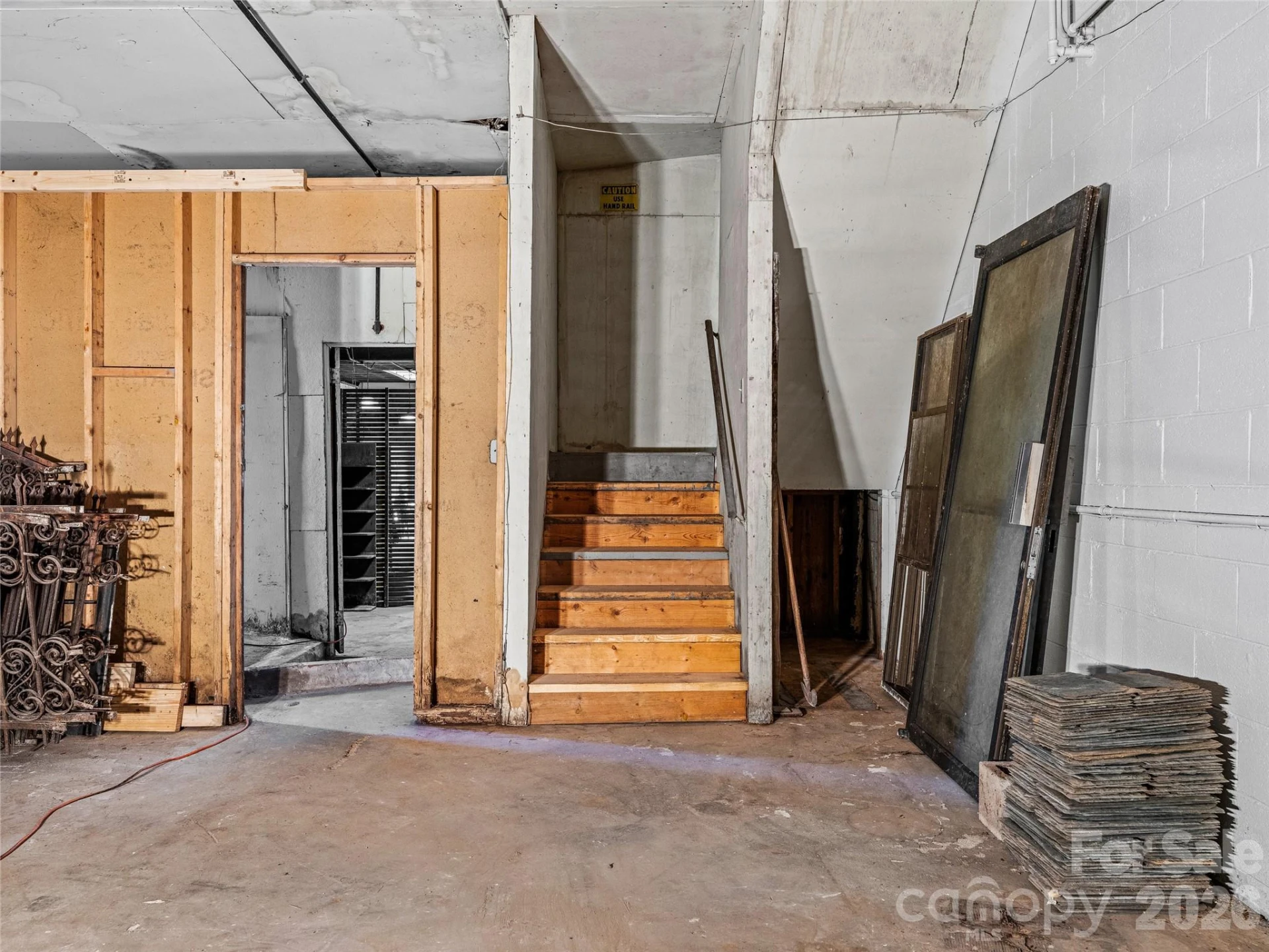 204 Sutton Avenue - Photo 20