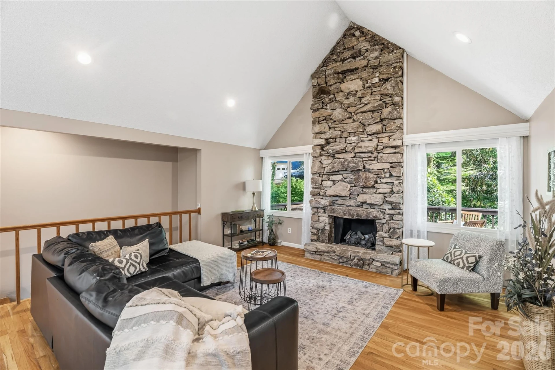 16 Canterbury Drive - Photo 4