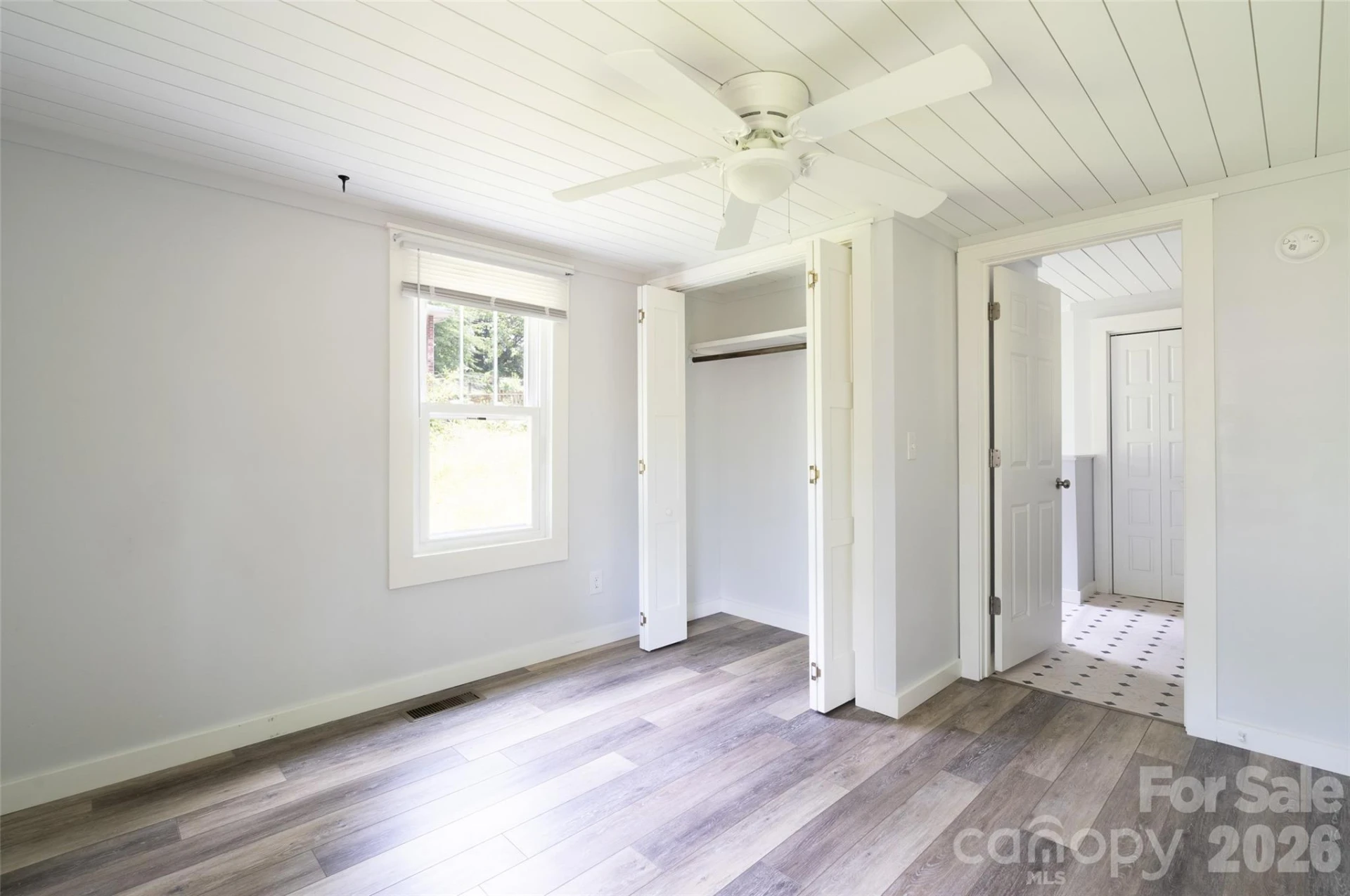 250 Oakdale Street - Photo 15