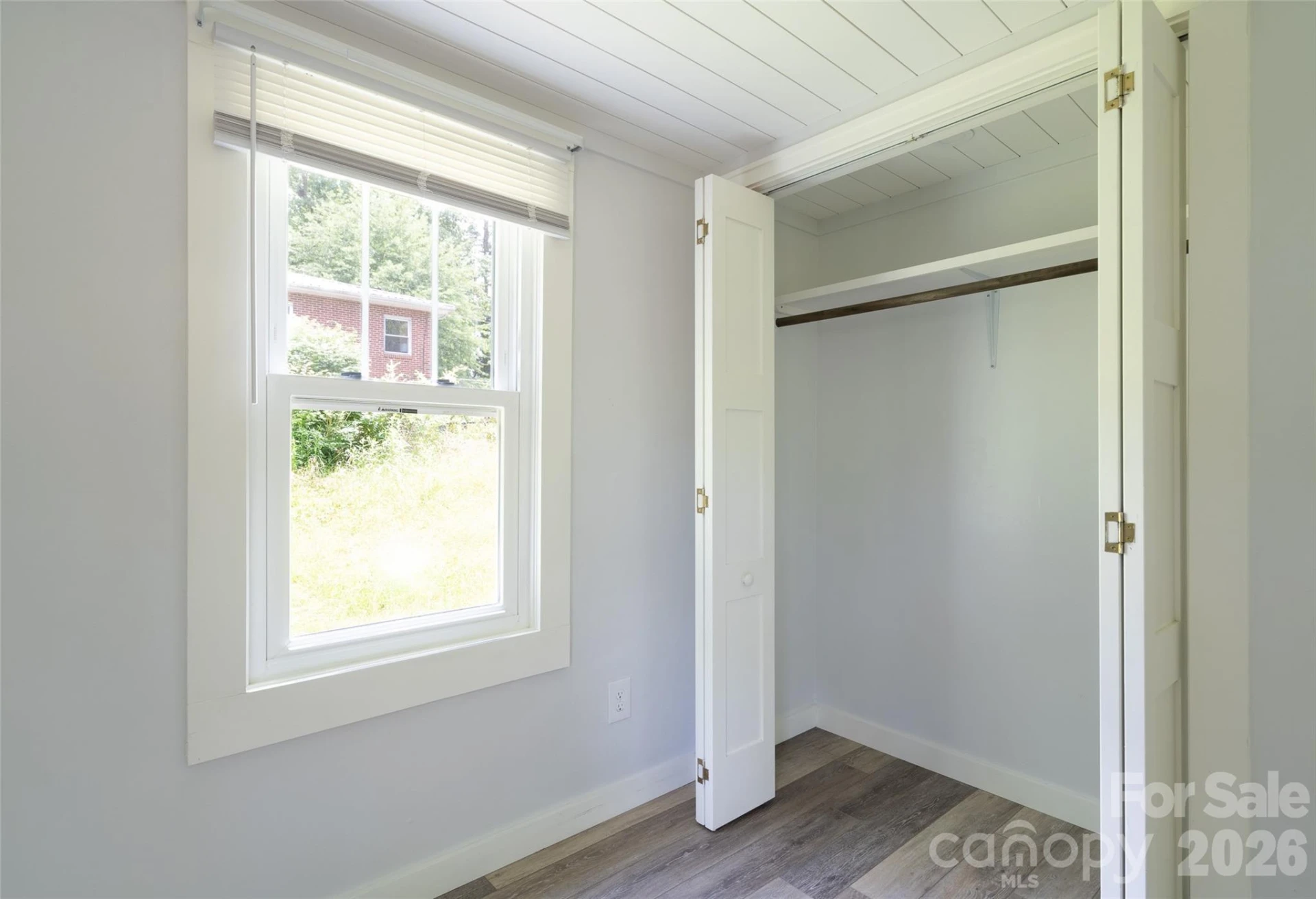 250 Oakdale Street - Photo 16